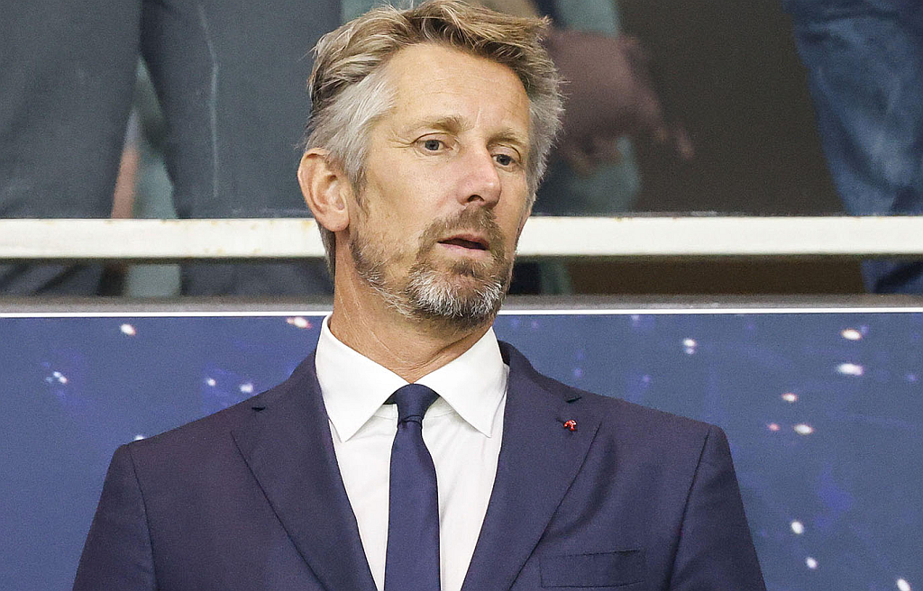 Ajax Provide an Update On Edwin van der Sar After Former Keeper is