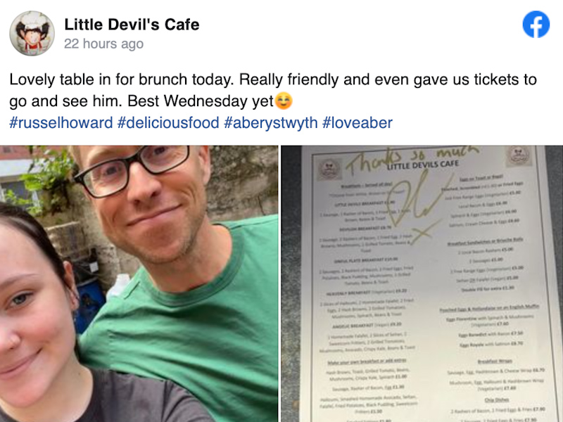 Little Devil's cafe show their appreciation to Russell Howard
